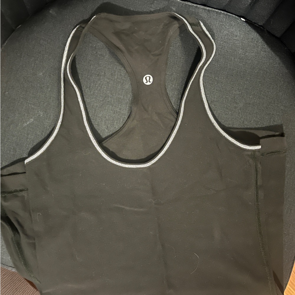 Lululemon tank top
